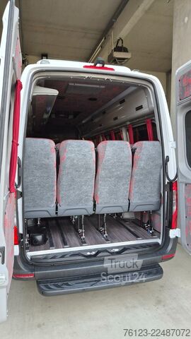 Minibüs MERCEDES-BENZ Sprinter 420 Elektro bis zu 19 Schlafsessel