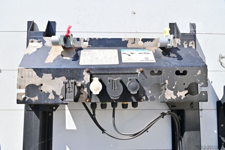 Semi-remorque bâchée Schwarzmueller SPA 3/E Liftachse Schiebeplane Scheibenbremse