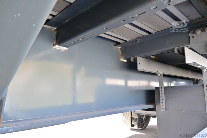 Semi-remorque bâchée Schwarzmueller SPA 3/E Liftachse Schiebeplane Scheibenbremse