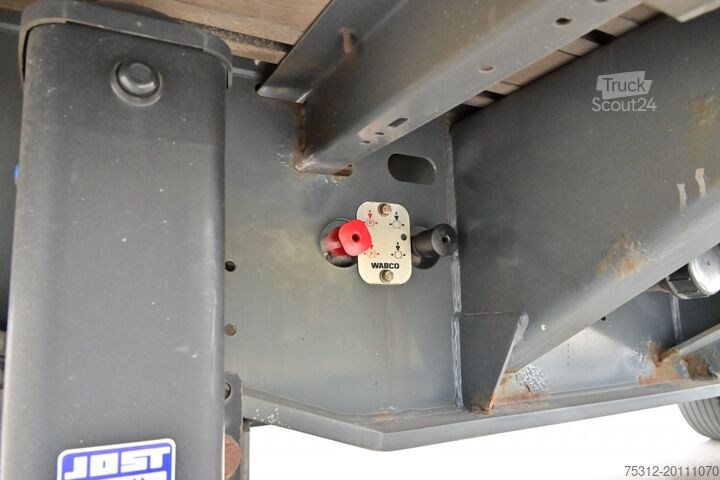 Auflieger mit Pritsche & Plane Schwarzmüller SPA 3/E  Liftachse Schiebeplane Scheibenbremse