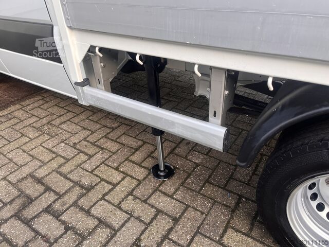 Nákladné vozidlo s plošinou a žeriavom Mercedes-Benz Sprinter 513cdi 130pk DC Laadkraan Hiab 017T Ai...
