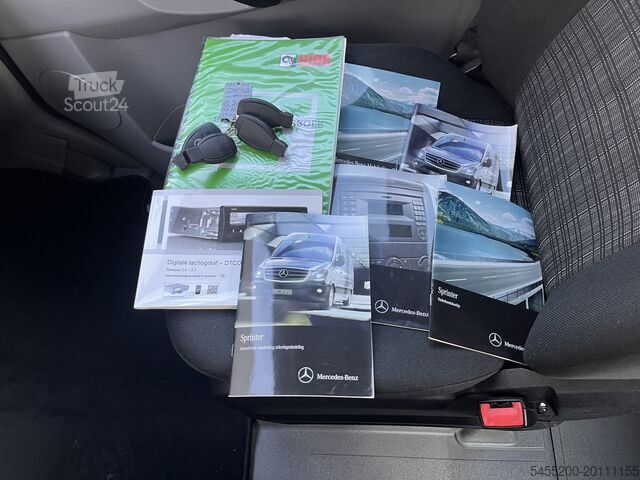 Nákladné vozidlo s plošinou a žeriavom Mercedes-Benz Sprinter 513cdi 130pk DC Laadkraan Hiab 017T Ai...