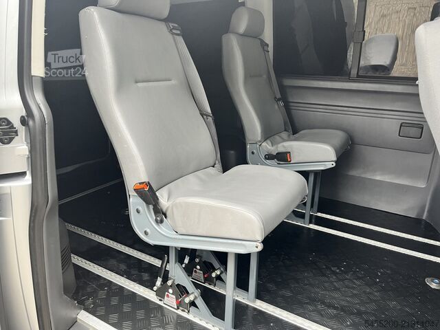 Break cu acoperiș înalt VW Transporter 2.5 TDI DC Invalide vervoer Caravel...