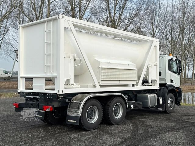 Cisterna Iveco T-Way AD380T43H AT Water Tank Truck (12 units)