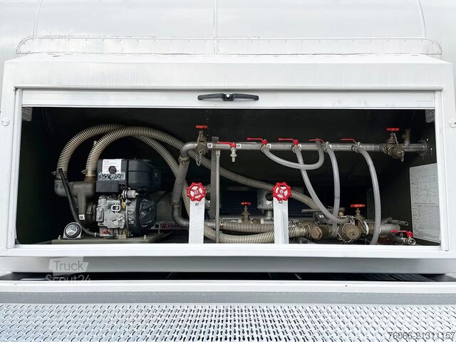 Cisterna Iveco T-Way AD380T43H AT Water Tank Truck (12 units)