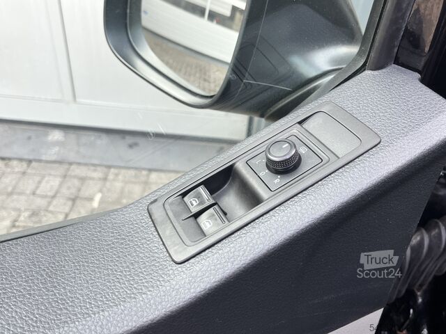 Hochdachkombi Volkswagen Transporter 2.0 TDI L2H1 DC 150pk Airco Cruise ...