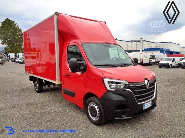 Wagon à caisse longue Renault Master