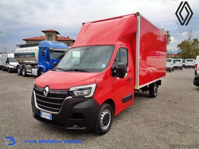 Wagon à caisse longue Renault Master
