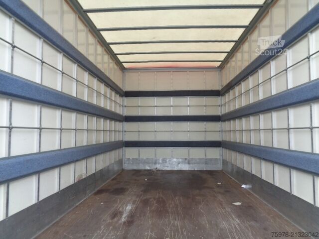 Wagon à caisse longue Renault Master