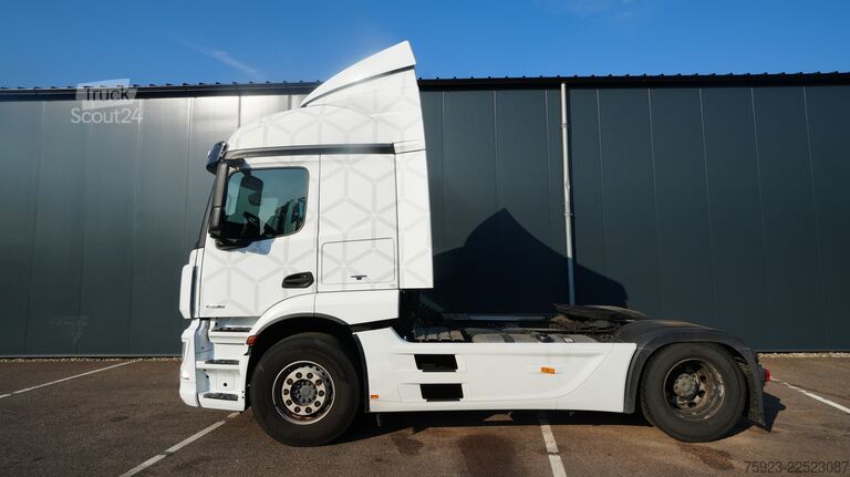 Standard-SZM Mercedes-Benz ACTROS 1936 tractor unit