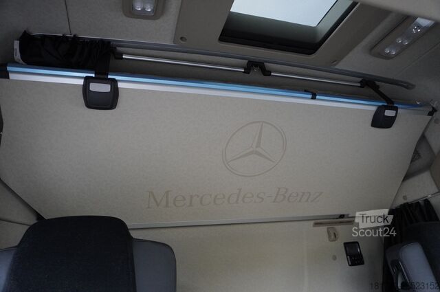 Πλατφόρμα με γερανό Mercedes-Benz Actros 2545 MP5 / 60 tho. km / Palfinger