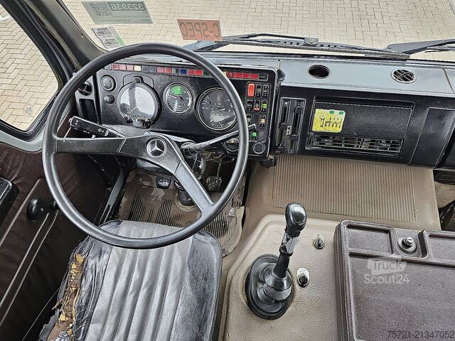 Sklápač MERCEDES-BENZ 3335 K 8X4 FULL STEEL MAN.