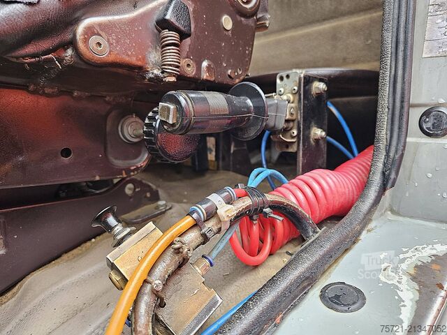 Sklápač MERCEDES-BENZ 3335 K 8X4 FULL STEEL MAN.