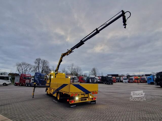 Camion-grue Volvo FL 210 4x2 - Palfinger PK7501 Remote - Low KM -...