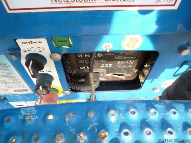Sakselevator SkyJack SJIII 3219