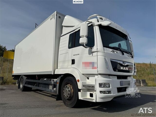 Matkalaukku MAN TGM 18.290 4x2 Box Truck WATCH VIDEO