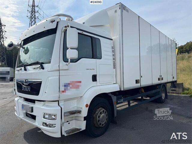 Matkalaukku MAN TGM 18.290 4x2 Box Truck WATCH VIDEO