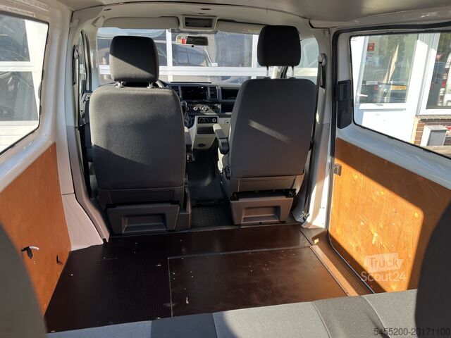 Пътнически автобус VW Transporter Kombi 2.0 TDI DSG Automaat L1H1 Tre...