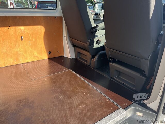 Пътнически автобус VW Transporter Kombi 2.0 TDI DSG Automaat L1H1 Tre...