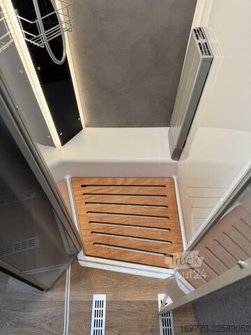 Integreret autocamper DETHLEFFS Trend Active I 7057 EB "ACTIVE & ALDE"