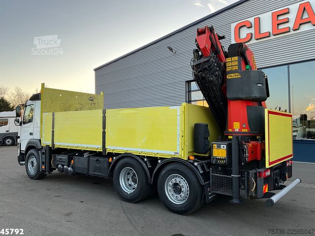 Vrachtwagen met kraan Volvo FMX 410 6x2 Palfinger 34 Tonmeter laadkraan + F...