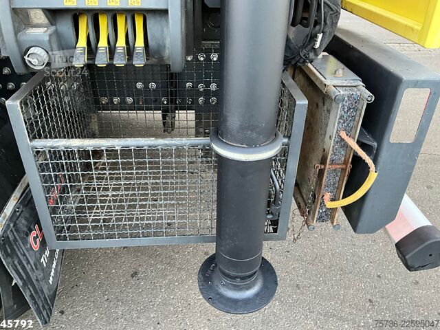 Vrachtwagen met kraan Volvo FMX 410 6x2 Palfinger 34 Tonmeter laadkraan + F...