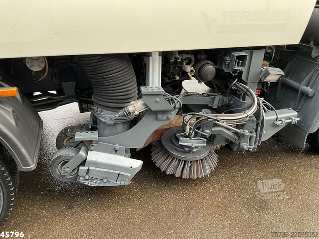 Veegmachine DAF FA 55 LF 160 Bucher Eurofant 50 Just 154.678 km!