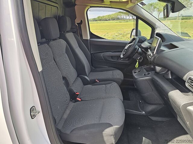 Yüksek tavanlı istasyon vagonu PEUGEOT PARTNER 1.5