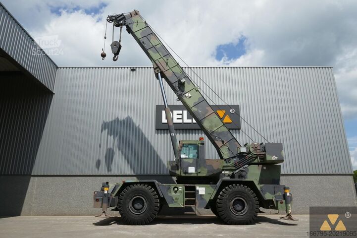 Macara pentru teren accidentat Grove RT875 Ex-army