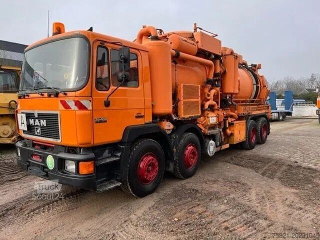 Imuajoneuvo MAN 35.402 8x4 (ORIGINAL LOW KM )