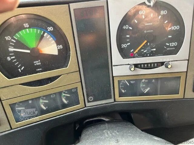 Imuajoneuvo MAN 35.402 8x4 (ORIGINAL LOW KM )