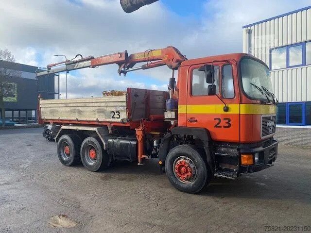 Basculantă cu macara MAN 26.332 6x4 + Palfinger PK 12000