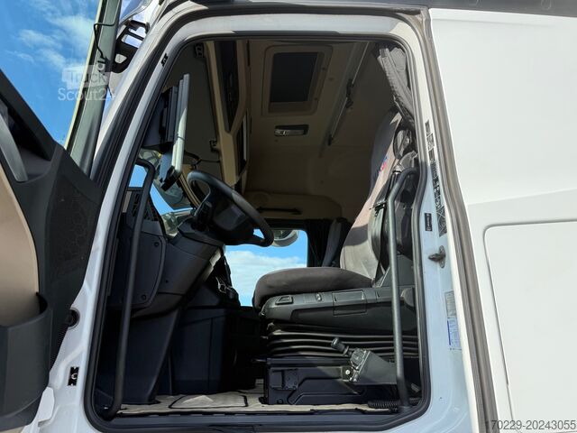 Standard-Sattelzugmaschine Mercedes-Benz ACTROS 1851