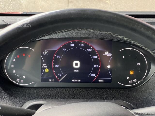 Hög tak skåpbil FIAT Ducato 140 L2H2 Klima Tempomat Standheizung AHK