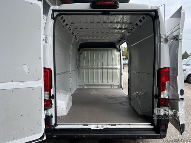 Hög tak skåpbil FIAT Ducato 140 L4H2 Klima Navi Kamera Tempomat Eur6d