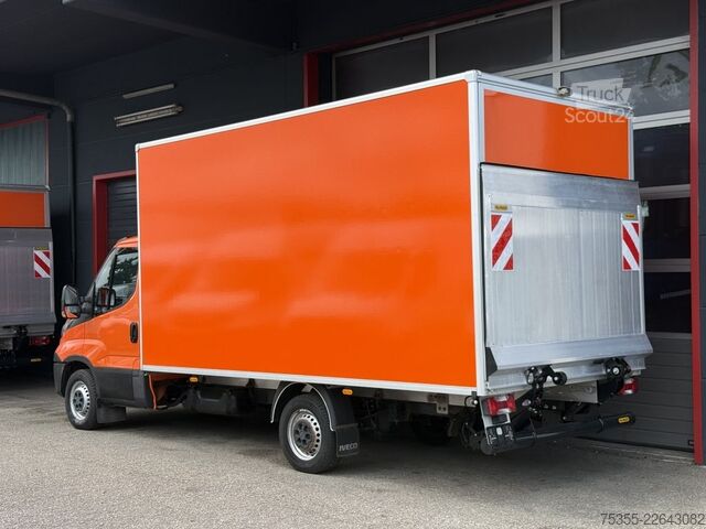 Transporter mit Koffer IVECO Daily 35S14A Hi-Matic Klima 4,35m Ladebordwand