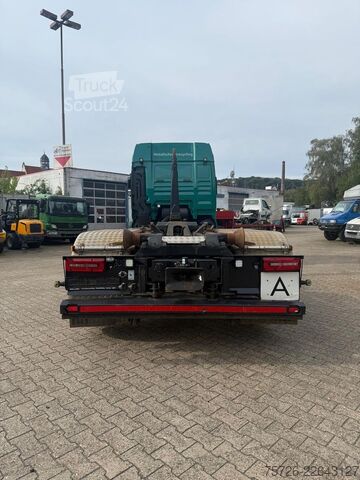 Roll-off-kippi kuorma-auto MAN 26.580/28.580 Tüv frei Top Zust.1 Hd ca 363 Tkm