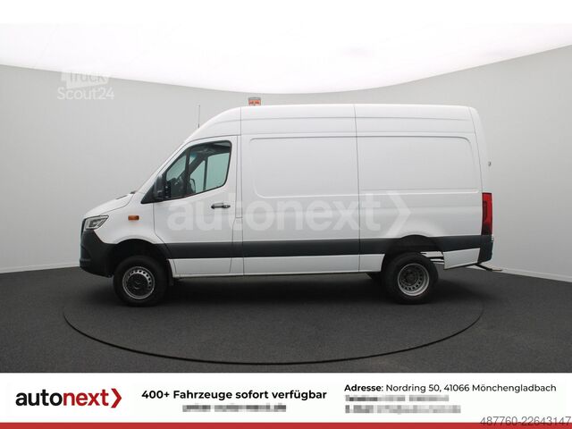 Højt tag varevogn MERCEDES-BENZ Sprinter 516 *4x4* WERKSTATT+230V+AHK+LED (0815)