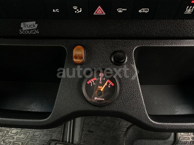 Højt tag varevogn MERCEDES-BENZ Sprinter 516 *4x4* WERKSTATT+230V+AHK+LED (0815)
