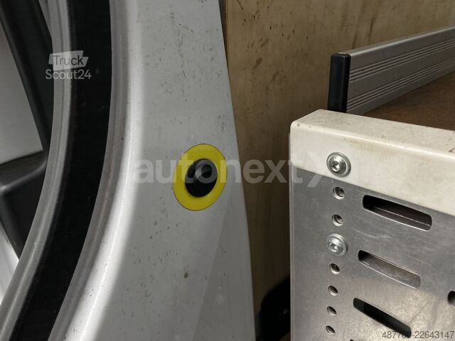 Højt tag varevogn MERCEDES-BENZ Sprinter 516 *4x4* WERKSTATT+230V+AHK+LED (0815)