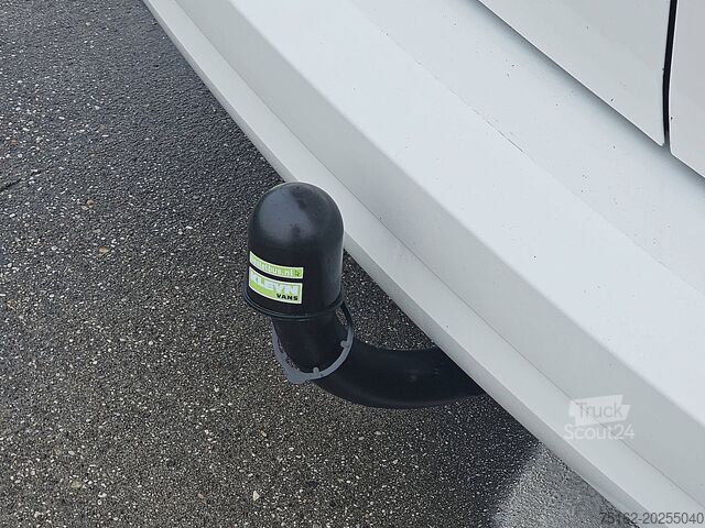 Korkeakattoinen farmari VOLKSWAGEN CADDY