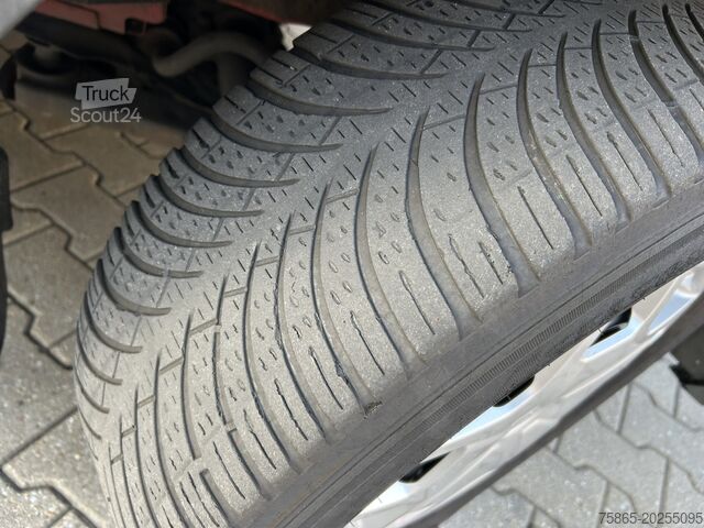 Furgone a cassetta Ford Transit 2.0 TDCI Trend / 196 dkm / L3 H2 / APK ...