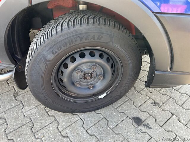 Furgone a cassetta Ford Transit 2.0 TDCI Trend / 153 dkm / L3 H2 / APK ...