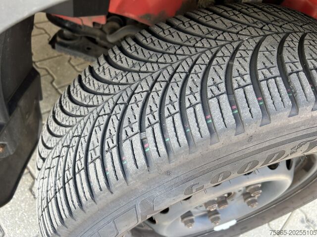 Furgone a cassetta Ford Transit 2.0 TDCI Trend / 153 dkm / L3 H2 / APK ...