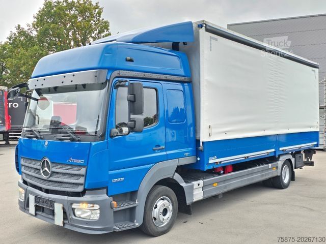 LKW mit Pritsche & Plane MERCEDES-BENZ Atego 1223 Großes FH Pritsche-Plane-LBW *Klima