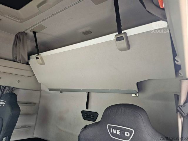 Standartinis vilkikas IVECO 460 S-Way CNG Zylinderkopf u.a. neu