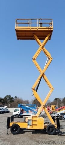 Platformă foarfecă Haulotte H12SX - 12m, 4x4, diesel