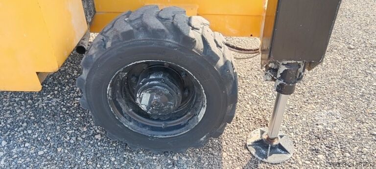 Platformă foarfecă Haulotte H12SX - 12m, 4x4, diesel