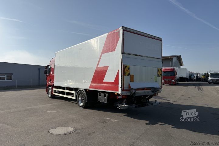 Skříňový nákladní automobil Renault Gamma T460 Koffer/HB / Swiss-Vehicle