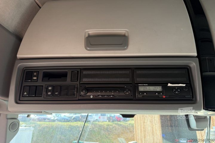 Skříňový nákladní automobil Renault Gamma T460 Koffer/HB / Swiss-Vehicle